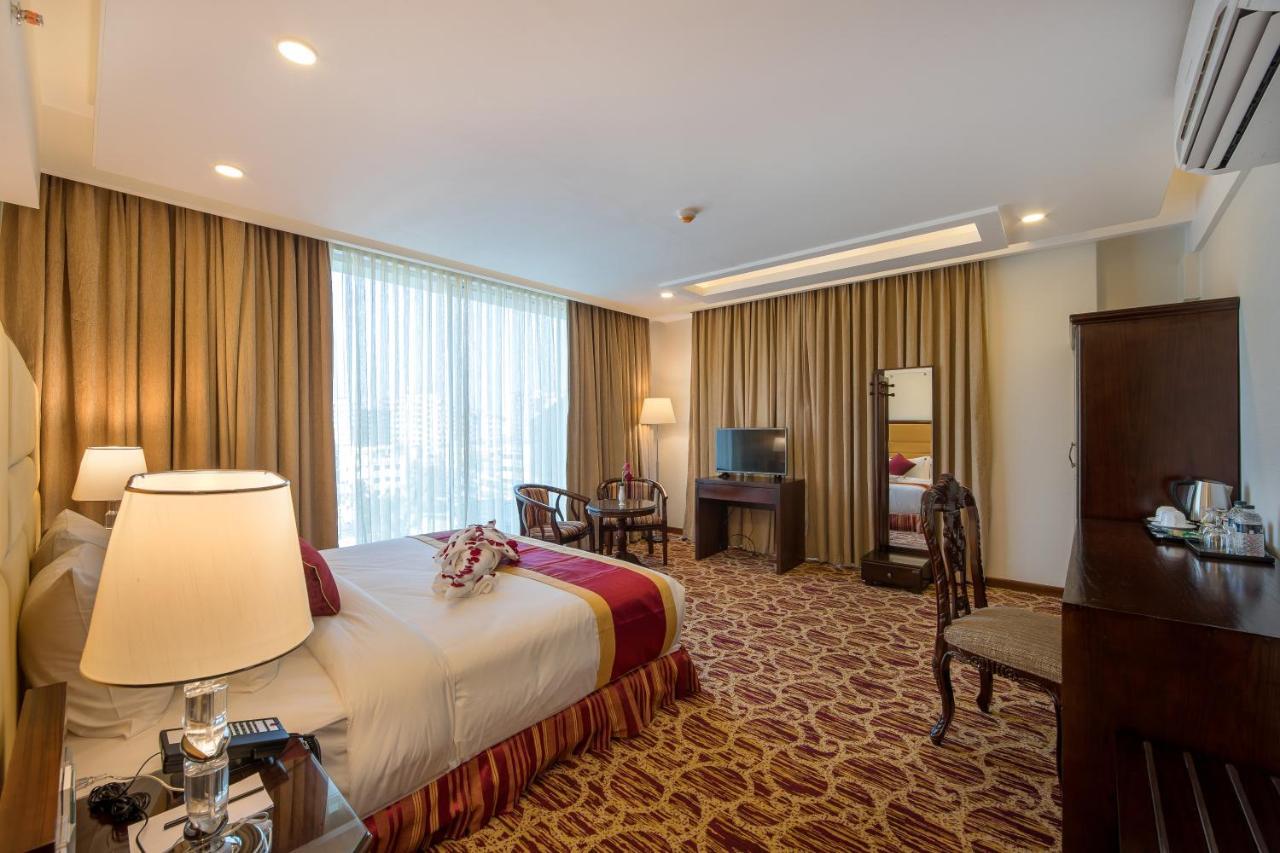 Grand Palace Hotel & Resorts Sylhet Exterior photo